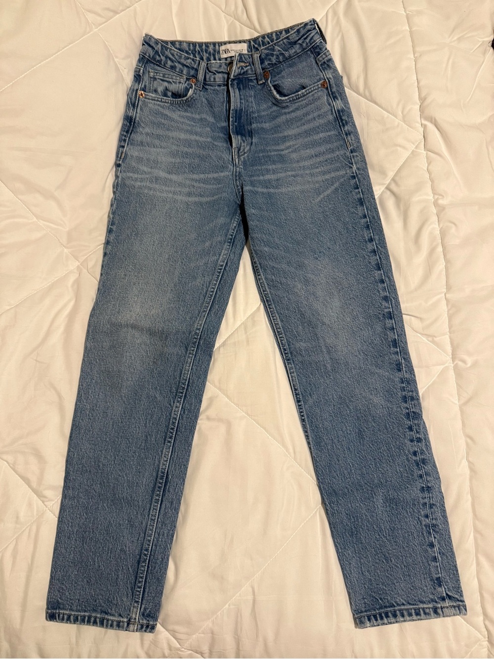 Zara Women's Straight Leg Jeans in Light Blue Denim
